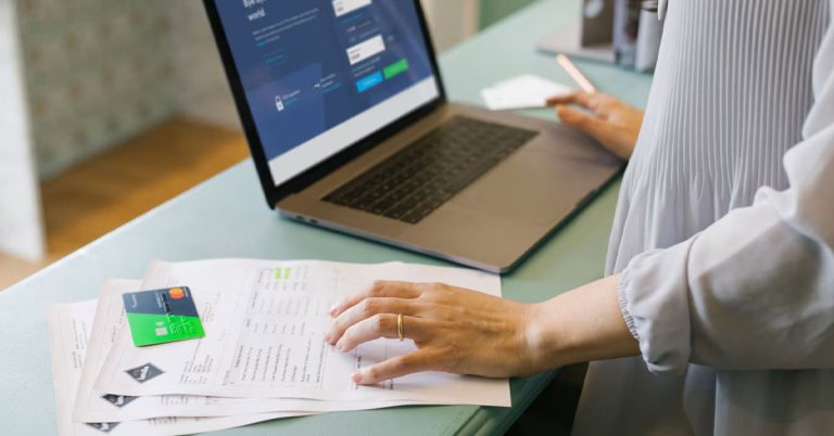 Business bank account - Featured image